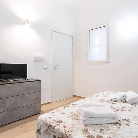 Casa de hóspedes The Queen In By Wonderful Italy 3*